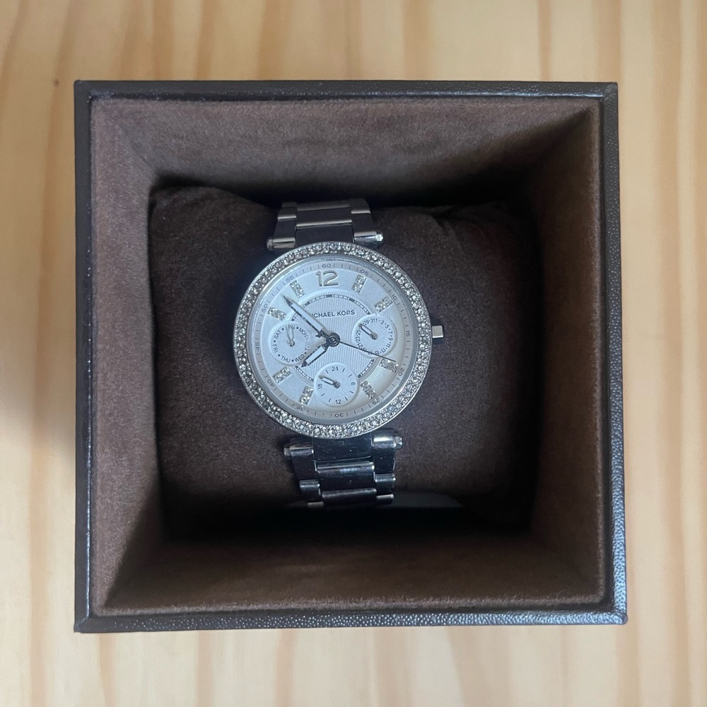Pre-Owned MK Parker Silver/Crystals Watch